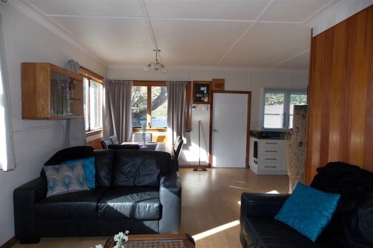Photo of property in 7 Tangi Street, Kai Iwi, Wanganui, 4574