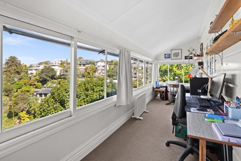 Photo of property in 3 Lucy Road, Bluff Hill, Napier, 4110