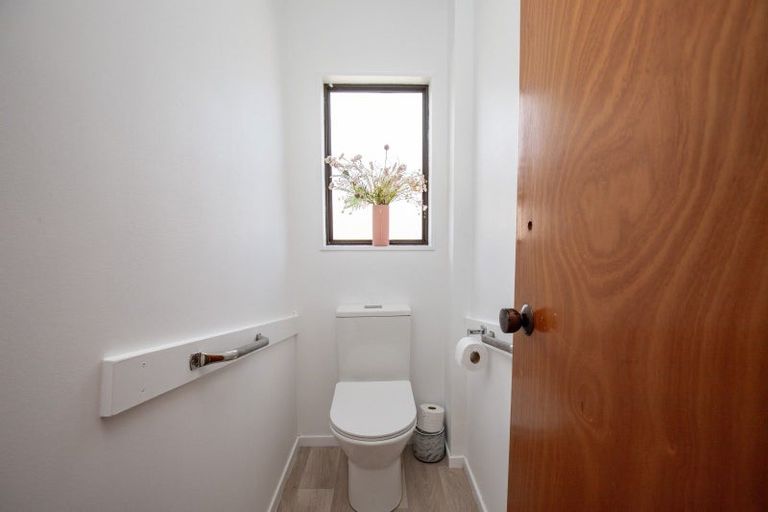 Photo of property in 14 Miller Place, Ngatea, 3503