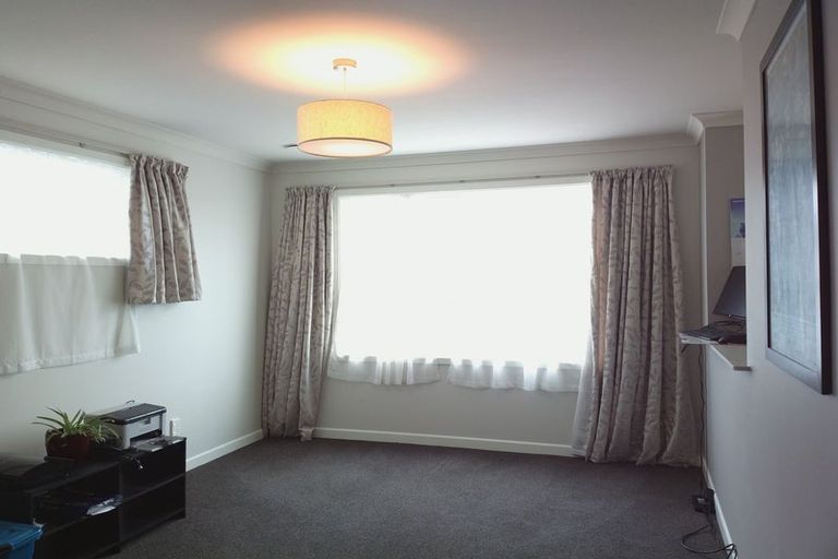 Photo of property in 52 Sheridan Terrace, Johnsonville, Wellington, 6037