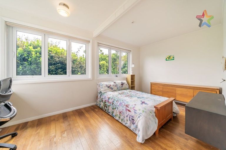Photo of property in 12 Titiro Moana Road, Korokoro, Lower Hutt, 5012