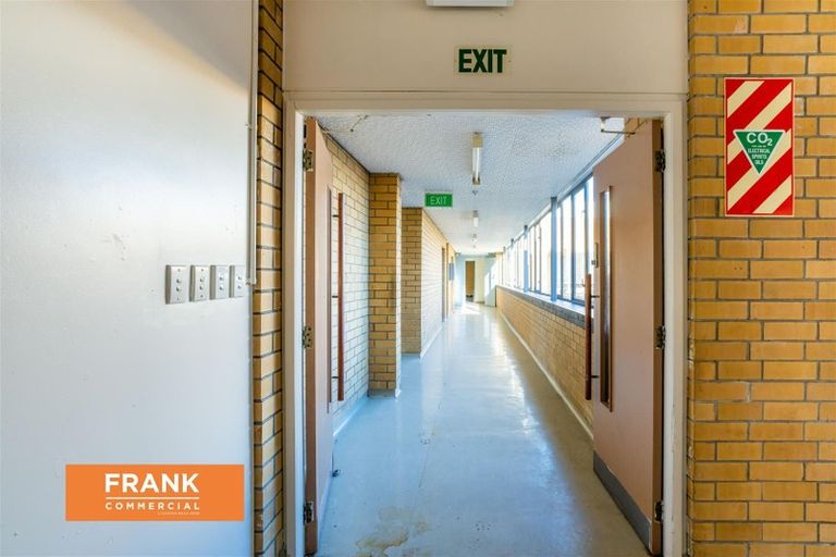 Photo of property in 138 Great South Road, Takanini, 2112