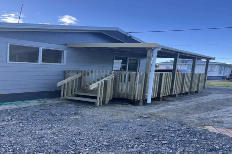 Photo of property in 1/126 George Street, Hikurangi, 0114