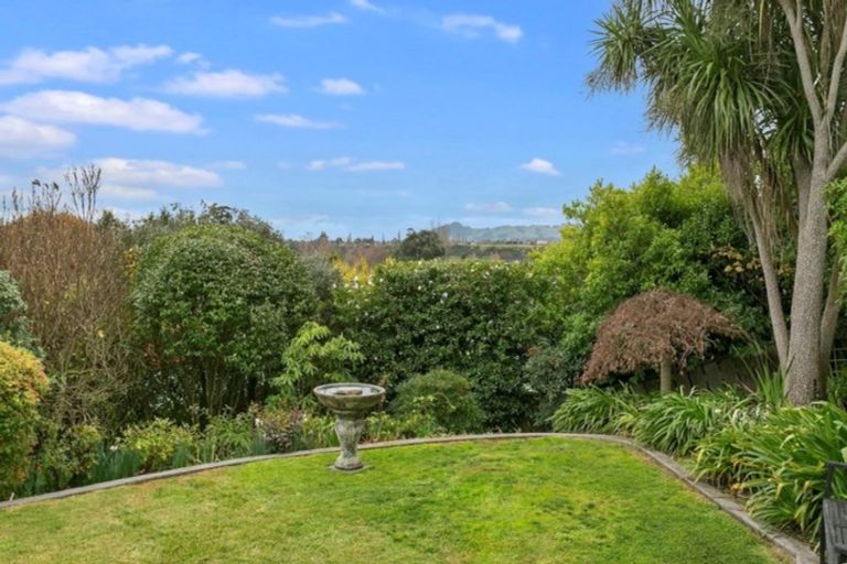 Photo of property in 30 Sheridan Crescent, Leamington, Cambridge, 3432