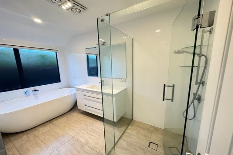 Photo of property in 14 Annalong Road, Dannemora, Auckland, 2016