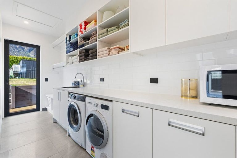 Photo of property in 15 Ellesmere Avenue, Jacks Point, Queenstown, 9371