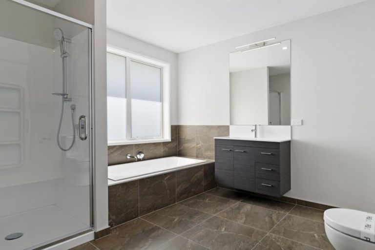 Photo of property in 30 Ridge Drive, Omokoroa, 3114