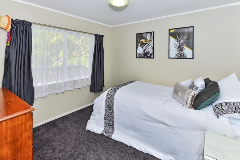 Photo of property in 148 Carnoustie Drive, Wattle Downs, Auckland, 2103