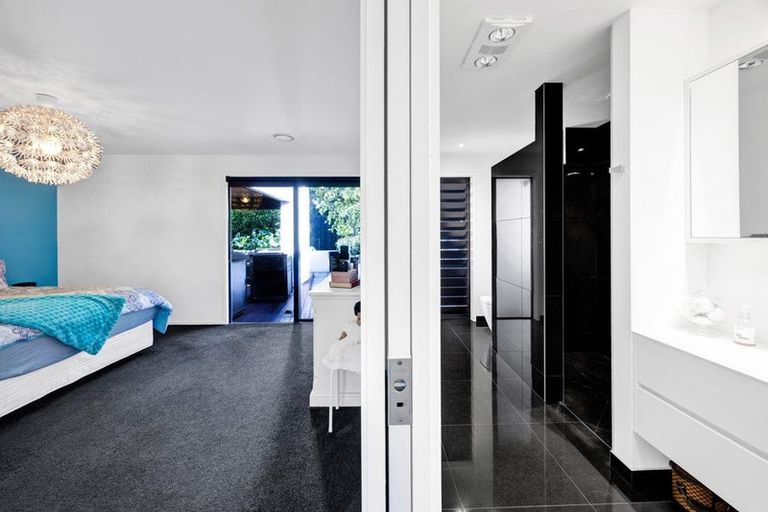 Photo of property in 14 Brooklands Road, Brooklands, New Plymouth, 4310