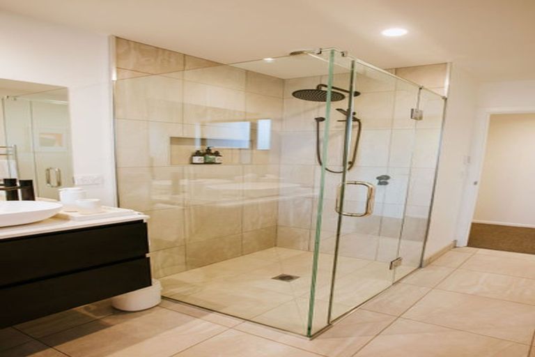 Photo of property in 31 Obelisk Street, Wanaka, 9305