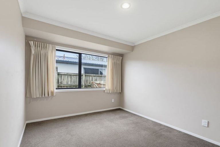 Photo of property in 5 Duggan Drive, Owhata, Rotorua, 3010