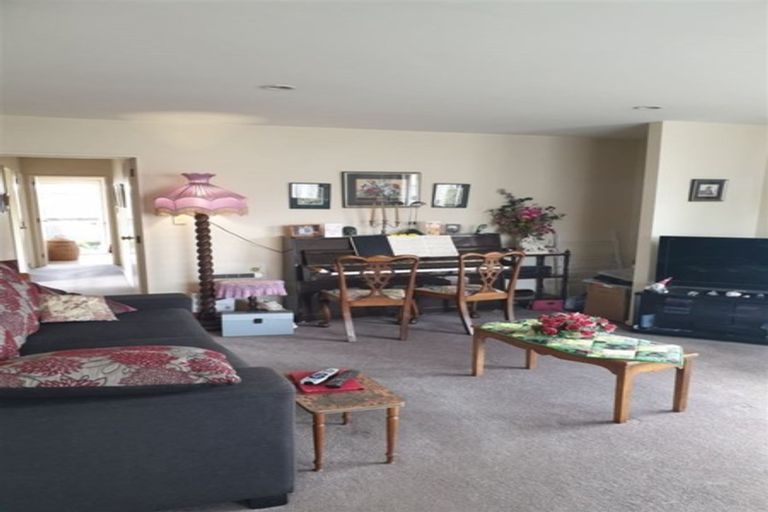 Photo of property in 21a Belfast Road, Belfast, Christchurch, 8051