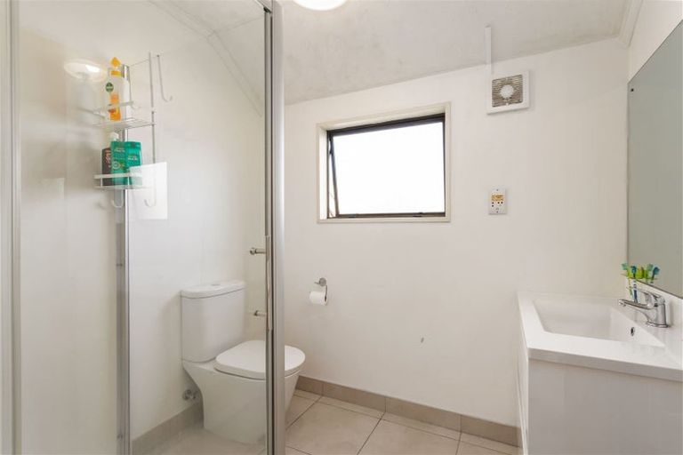 Photo of property in 8 Grants Road, Papanui, Christchurch, 8053