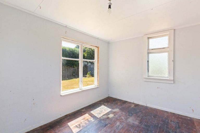 Photo of property in 65 Record Street, Fitzroy, New Plymouth, 4312
