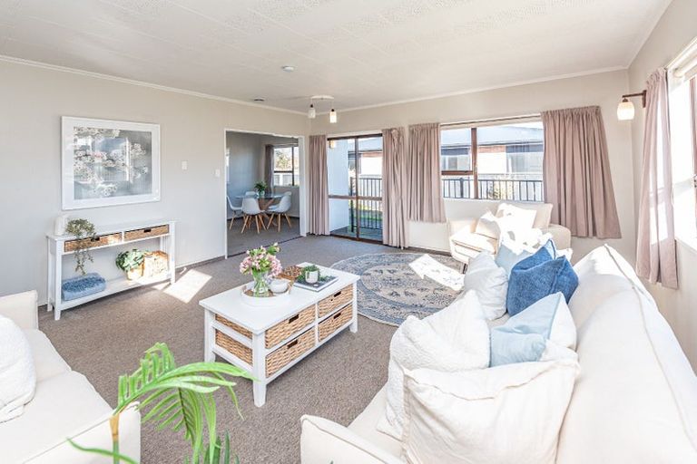 Photo of property in 3 Queen Street, Aramoho, Whanganui, 4500