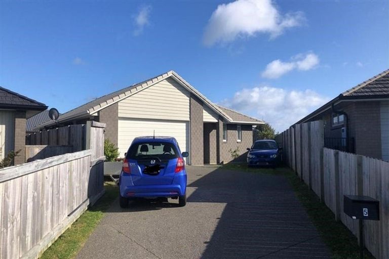 Photo of property in 5 Carronade Street, Papamoa Beach, Papamoa, 3118