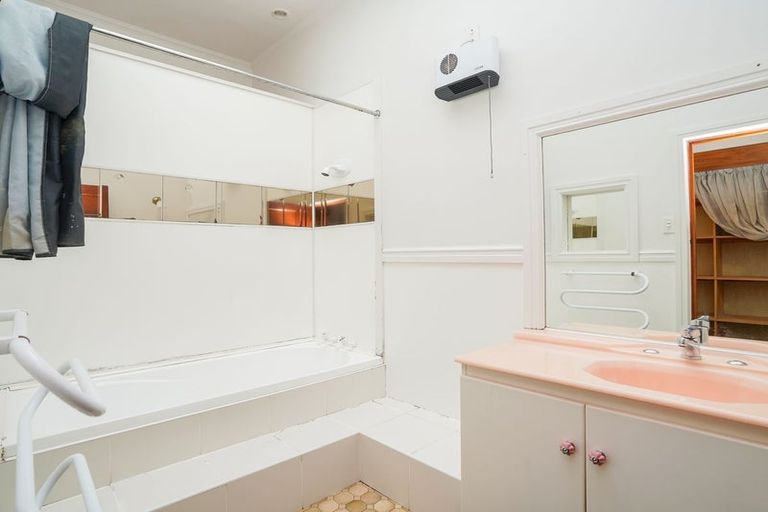 Photo of property in 35 Albert Street, Gladstone, Invercargill, 9810