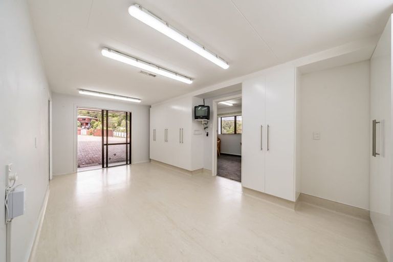 Photo of property in 7 King Charles Drive, Kingsley Heights, Upper Hutt, 5018