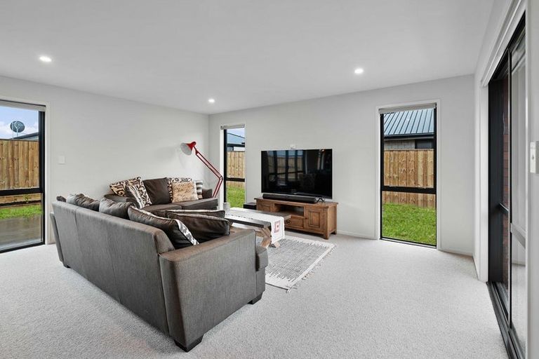 Photo of property in 12 Gemstone Place, Rolleston, 7615
