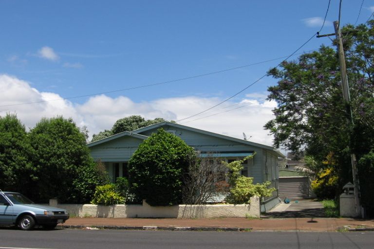 Photo of property in 8/282 Point Chevalier Road, Point Chevalier, Auckland, 1022