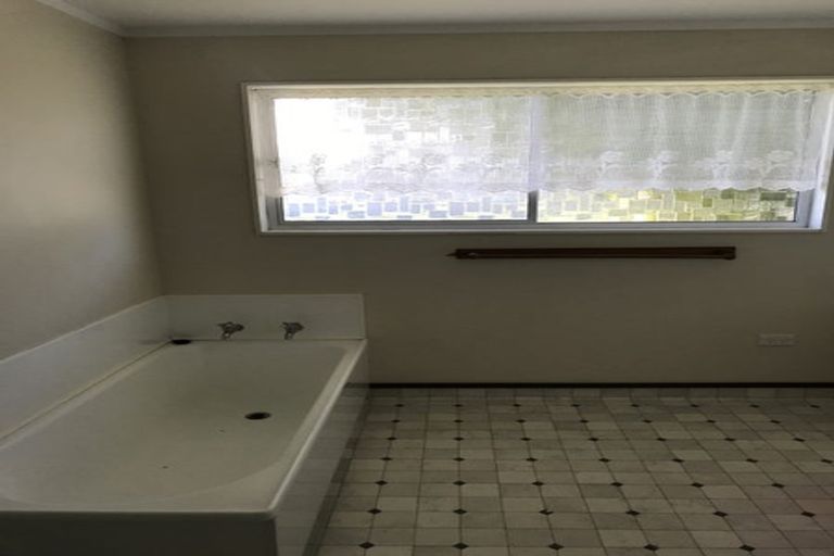 Photo of property in 24 Fife Crescent, Tamatea, Napier, 4112