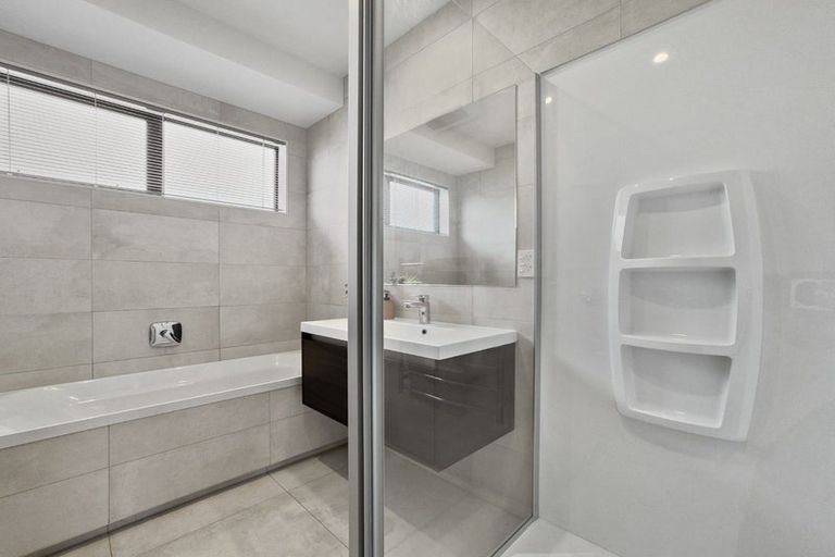 Photo of property in 36 Te Napi Drive, Takanini, 2112