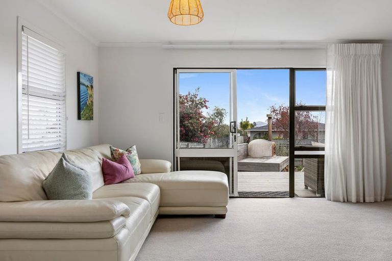 Photo of property in 93 Hyde Avenue, Richmond Heights, Taupo, 3330