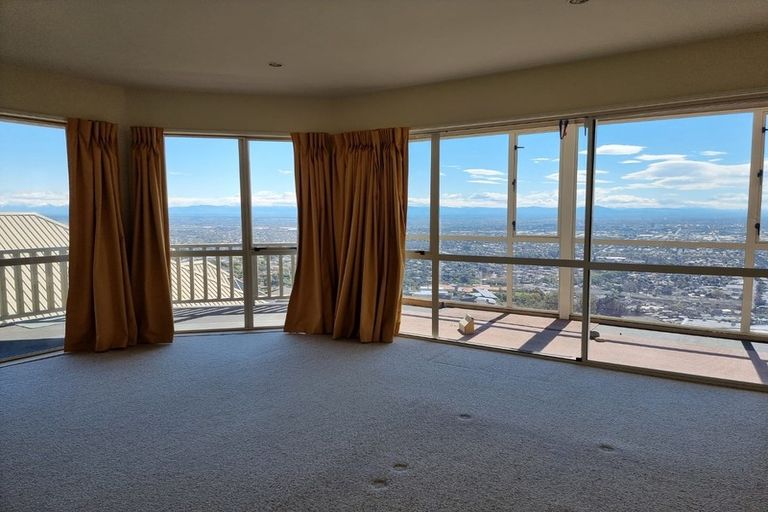 Photo of property in 5 Harry Ell Drive, Cashmere, Christchurch, 8022