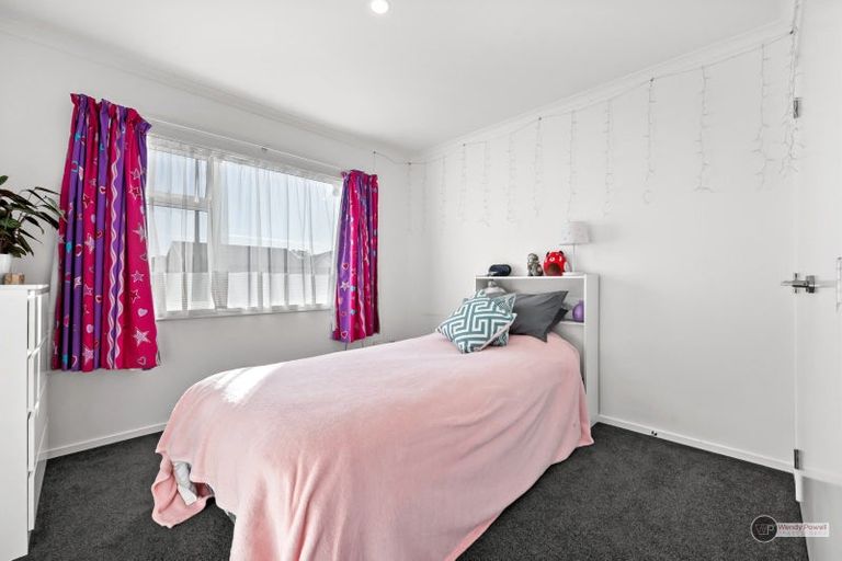 Photo of property in 11 Te Wiremu Lane, Otaki, 5512