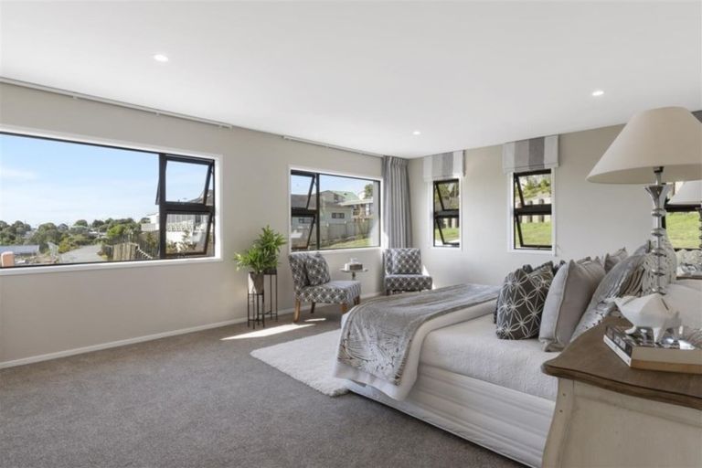 Photo of property in 10 Waititiro Rise, Stanmore Bay, Whangaparaoa, 0932