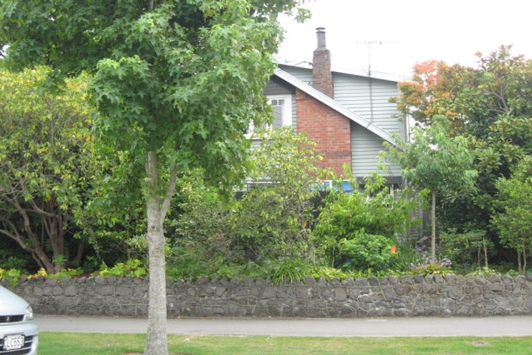 Photo of property in 77 Tomes Road, St Albans, Christchurch, 8052