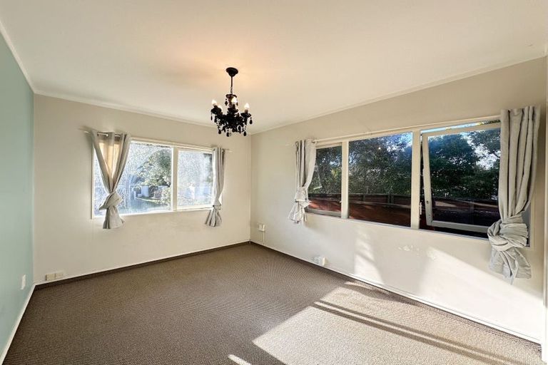 Photo of property in 38 Wyoming Avenue, Murrays Bay, Auckland, 0630