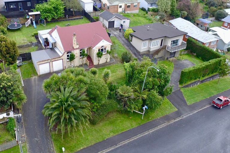 Photo of property in 22 Windsor Road, Maeroa, Hamilton, 3200