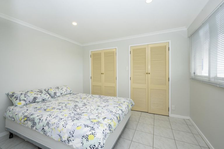 Photo of property in 41 Hadfield Street, Beach Haven, Auckland, 0626