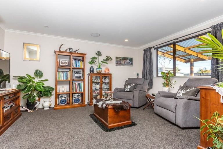 Photo of property in 14 Loris Place, Karoro, Greymouth, 7805