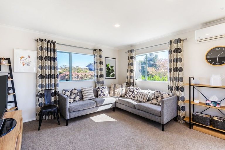 Photo of property in 4 Aubrey Crescent, Rainbow Point, Taupo, 3330