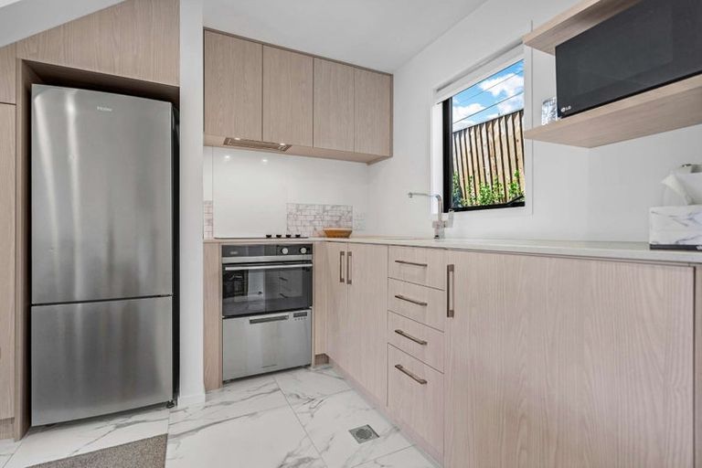 Photo of property in 6/137 View Road, Sunnyvale, Auckland, 0612