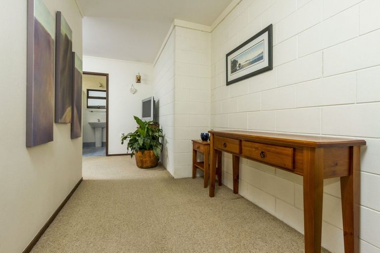 Photo of property in 2/22 Hastings Road, Mairangi Bay, Auckland, 0630