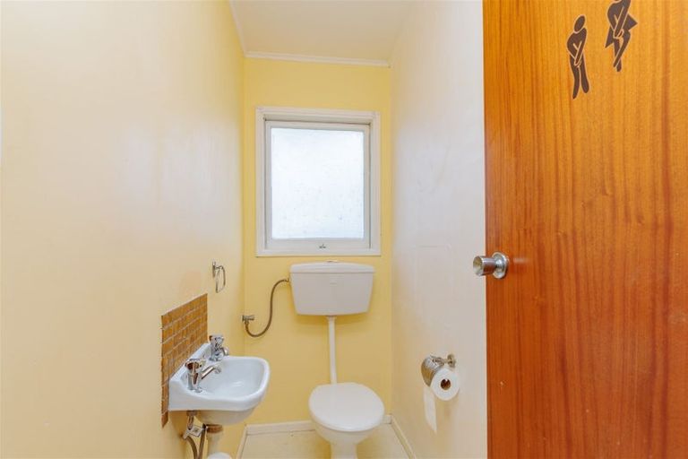 Photo of property in 15 Cortina Avenue, Johnsonville, Wellington, 6037