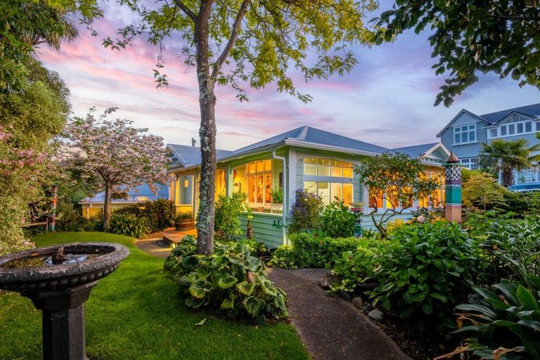 Photo of property in 57 Mount Street, Nelson South, Nelson, 7010