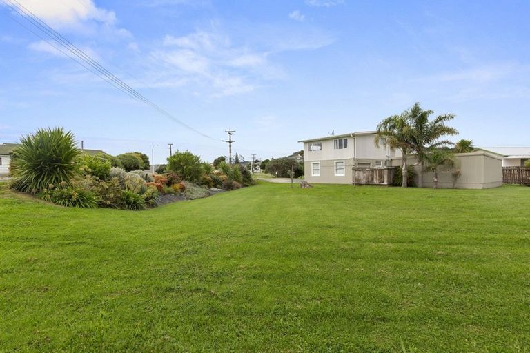 Photo of property in 39b Wallis Street, Raglan, 3225