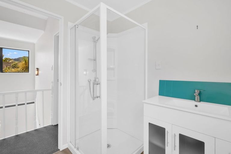 Photo of property in 6d Beach Road, Waikawa, Picton, 7220