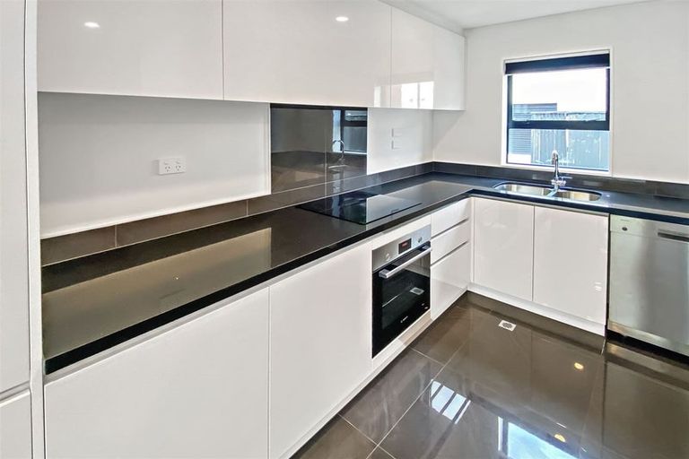 Photo of property in 9 Shingle Street, Sydenham, Christchurch, 8023
