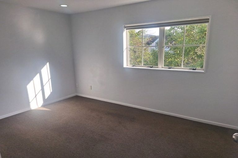 Photo of property in 3/8 Waldie Grove, Avalon, Lower Hutt, 5011