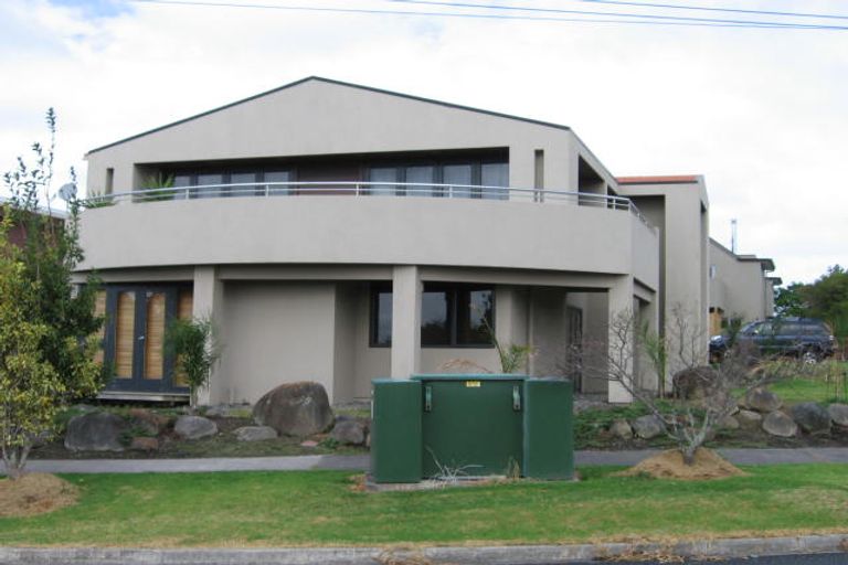 Photo of property in 48 Park Rise, Campbells Bay, Auckland, 0630