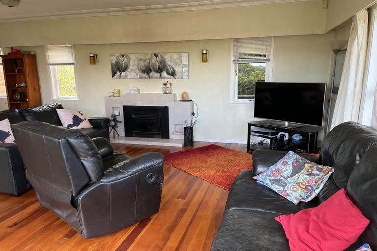 Photo of property in 21 Koromiko Street, New Lynn, Auckland, 0600