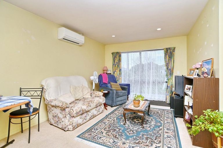 Photo of property in 214a Breezes Road, Aranui, Christchurch, 8061