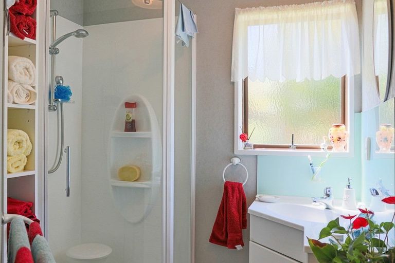 Photo of property in 24 Nesbitt Street, Matata, Whakatane, 3194