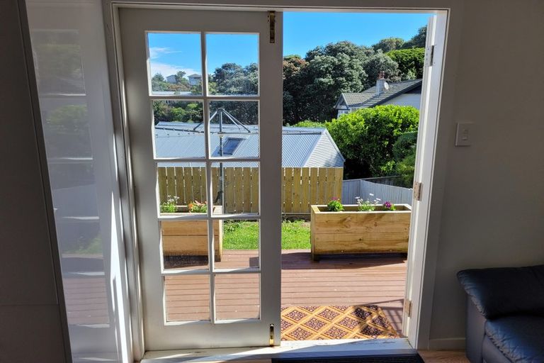 Photo of property in 13 Oku Street, Island Bay, Wellington, 6023