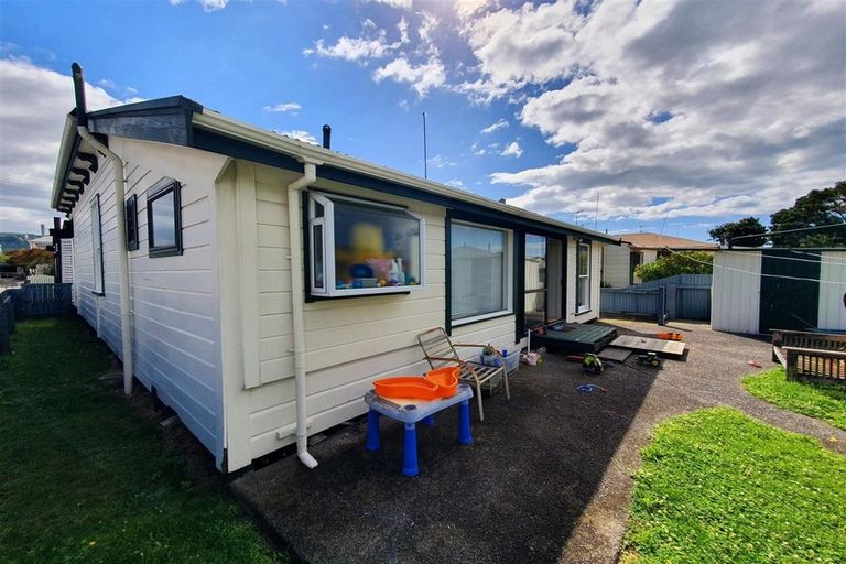 Photo of property in 16 Norman Road, Te Hapara, Gisborne, 4010